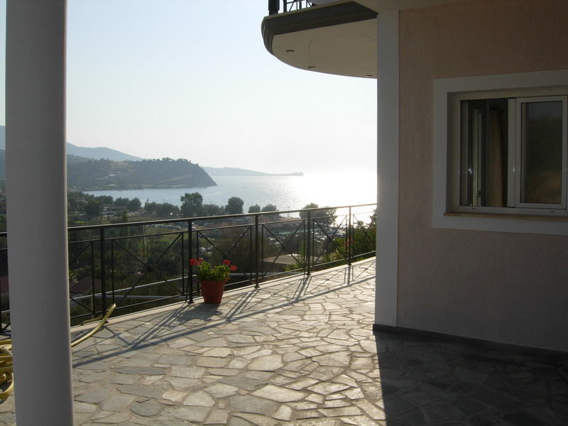 Aparthotel Anaxos Hill Exteriér fotografie
